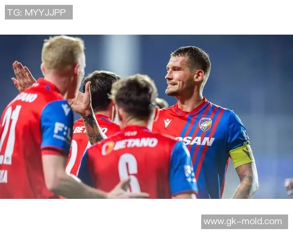 当足球球星突然出现在你面前时你会做什么让人激动的瞬间与反应 当足球球星突然出现在你面前时你会做什么让人激动的瞬间与反应